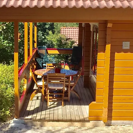 Au Chal'evasion * Mauroux